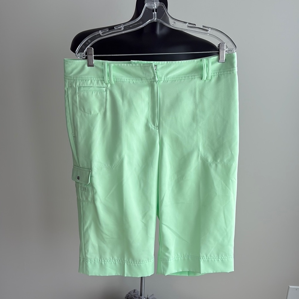 Izod Light Green Women's Cargo Shorts